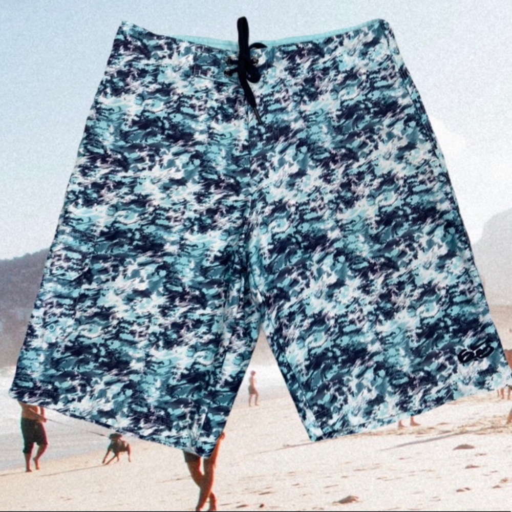 Nike 6.0 Board Shorts size 14